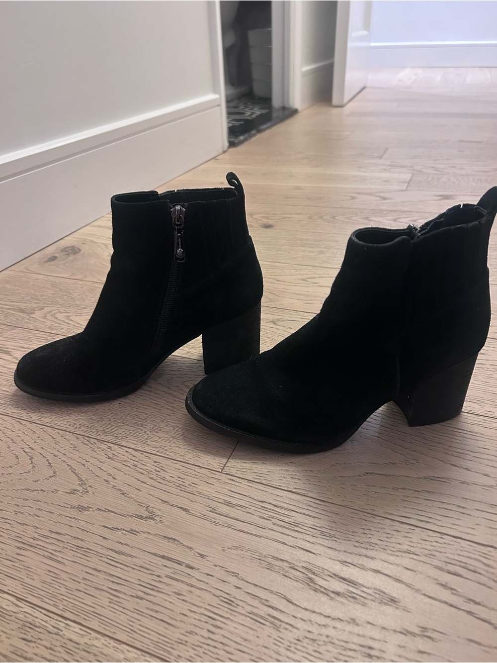 Blondo Waterproof Black Suede Women's Ankle Boots